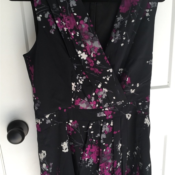 Banana Republic Black Floral Midi Dress Size 8 - Picture 3 of 5